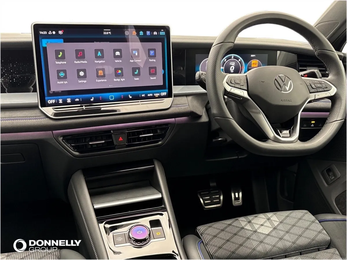 Volkswagen Tayron Diesel Estate R-Line - Image 2