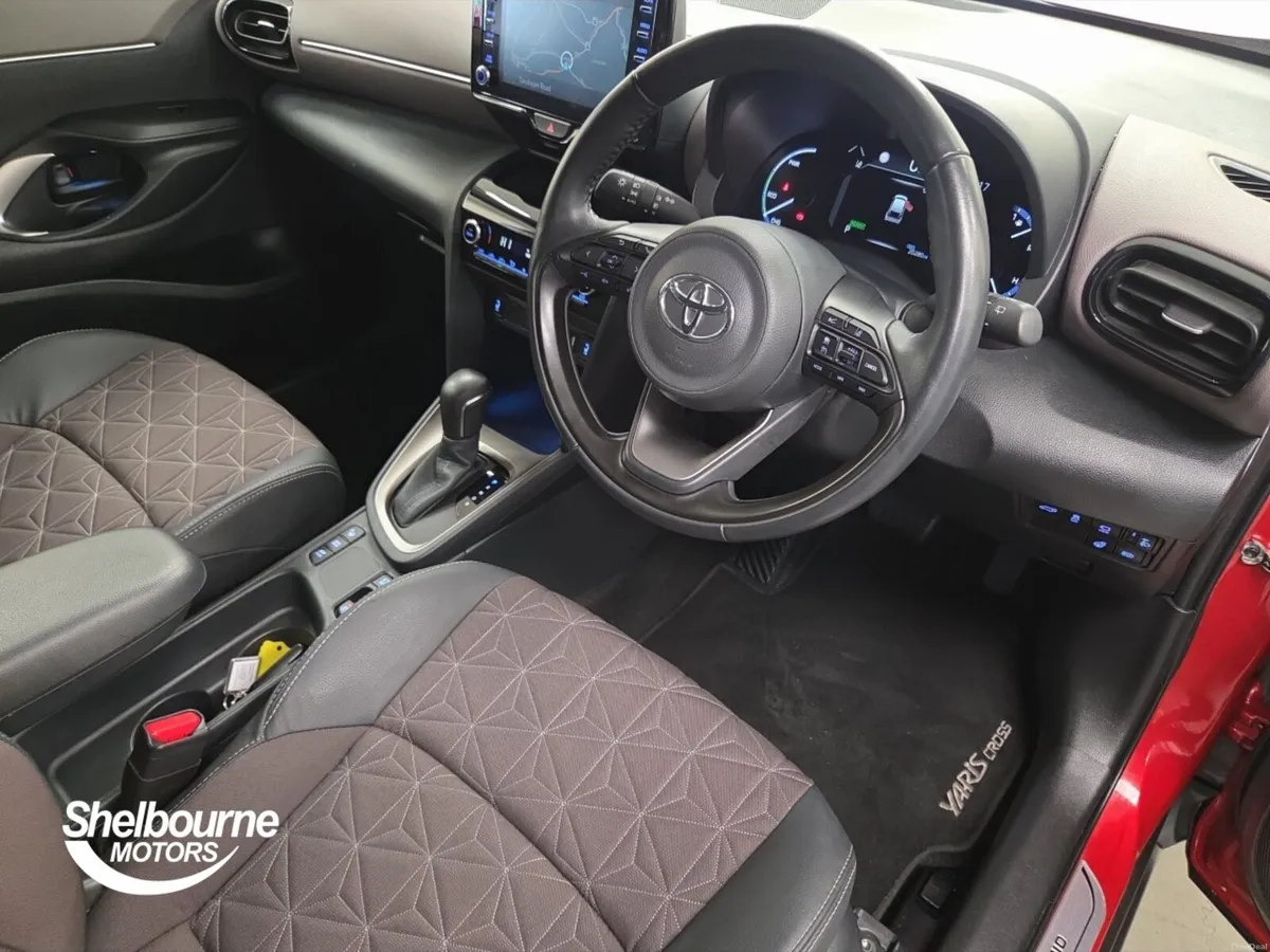 Toyota Yaris Cross 1.5 Hybrid Excel 5dr CVT - Image 4