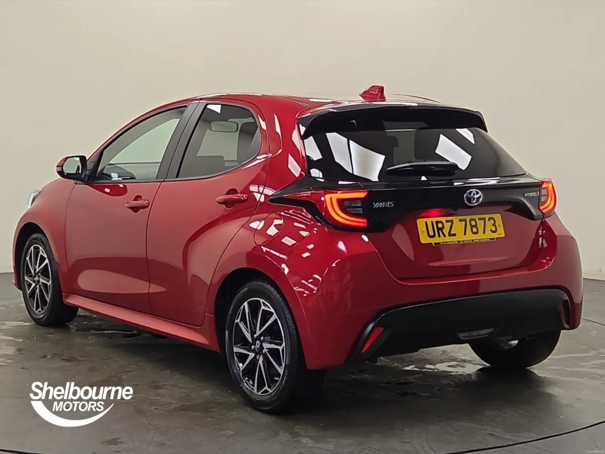 Toyota Yaris 1.5 Hybrid Design 5dr CVT - Image 2