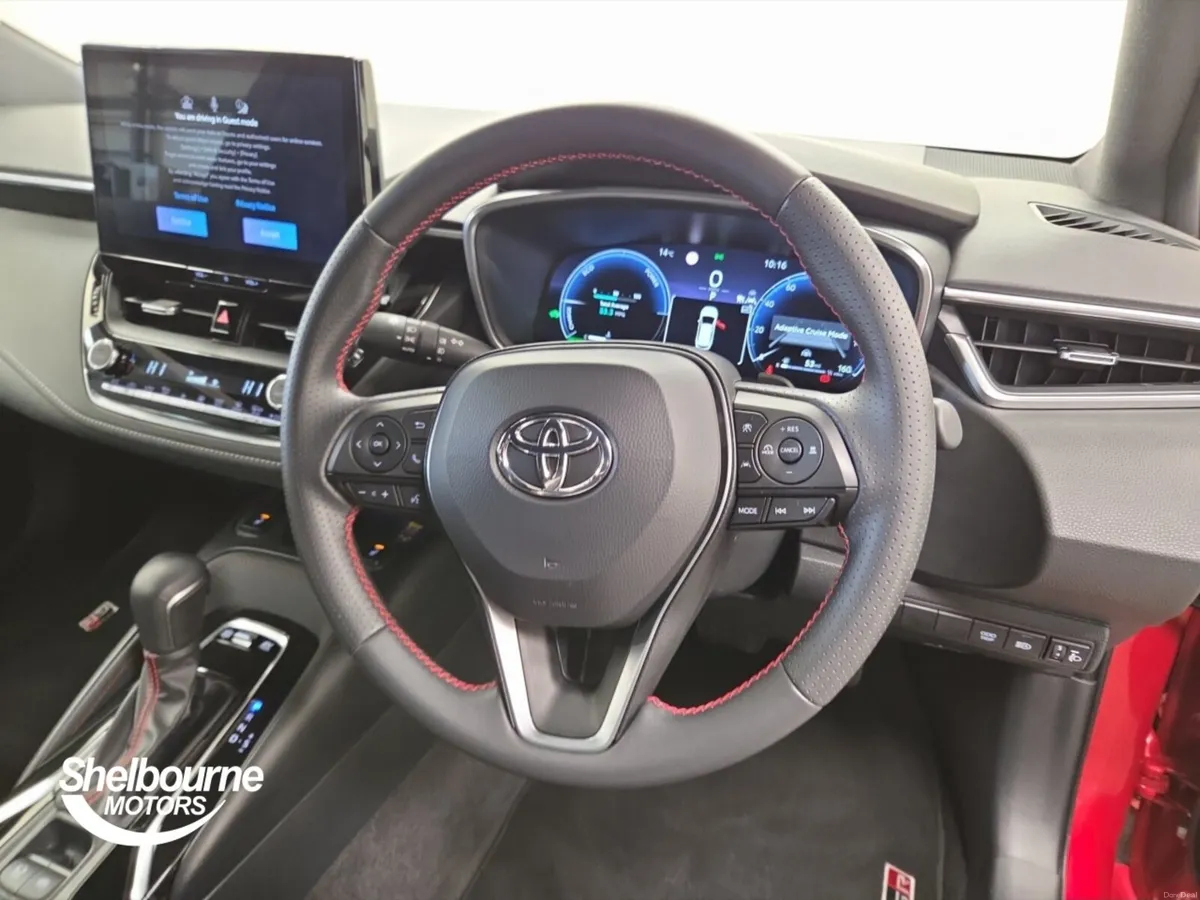 Toyota Corolla Touring Sport GR Sport - Image 4