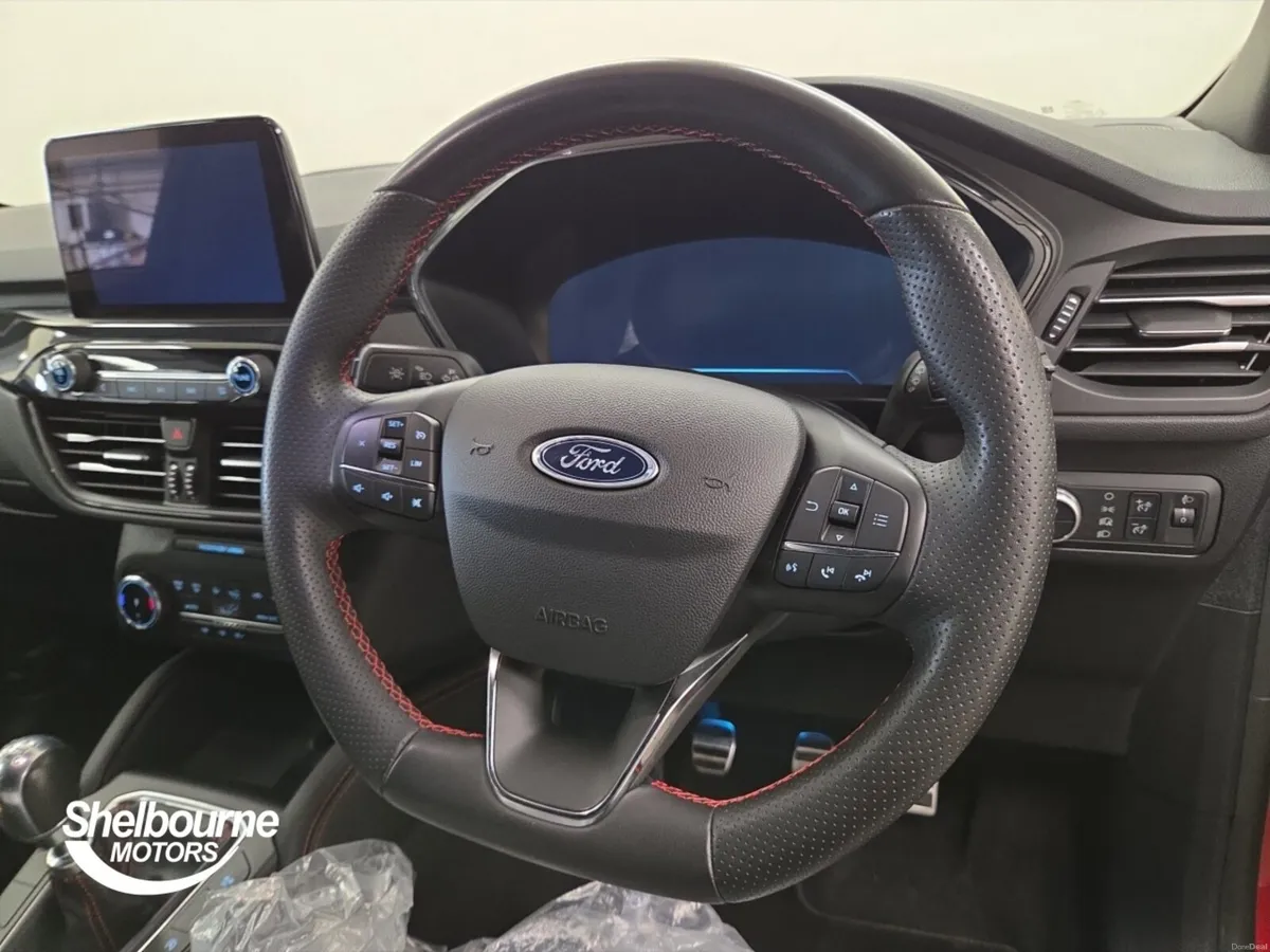 Ford Kuga ST-LINE EDITION - Image 4