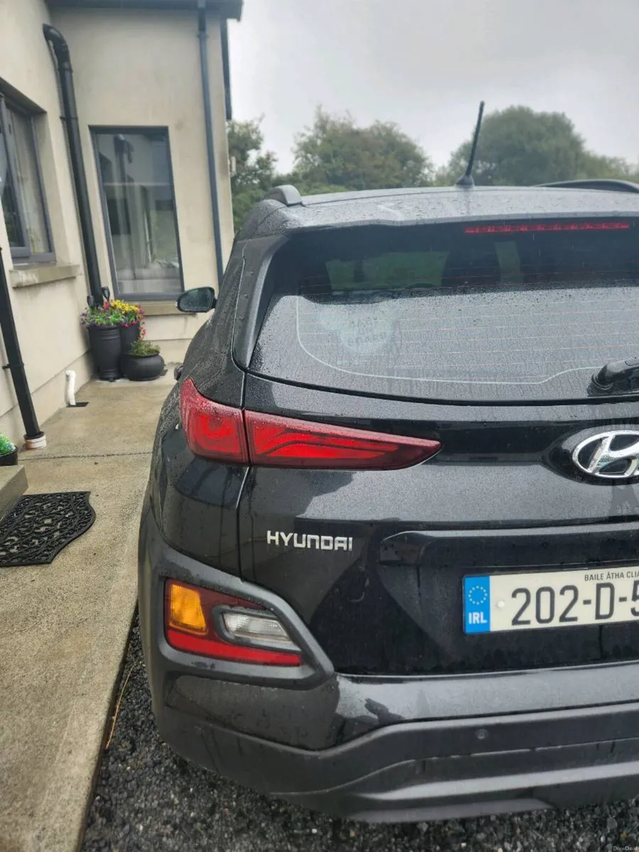 Car - Image 4
