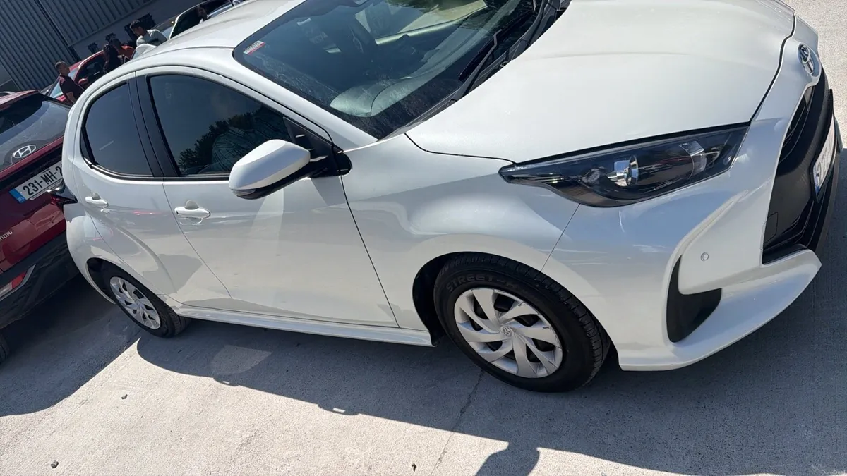 Toyota Yaris Automatic Low Mileage - Image 2