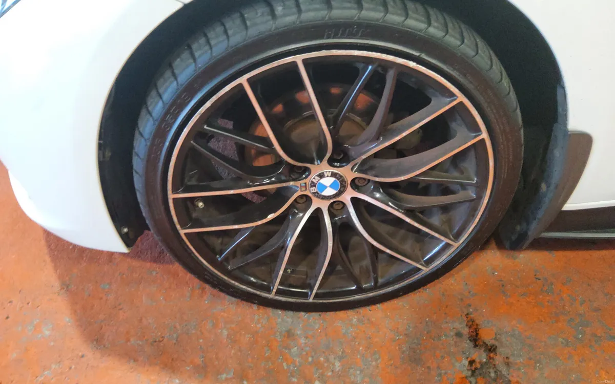 BMW 3-Series 2016 - Image 4