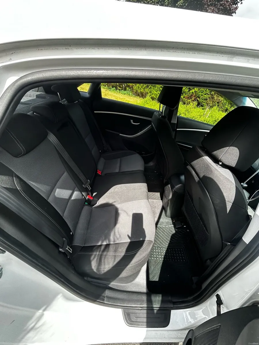 Hyundai i30 Diesel - Image 6