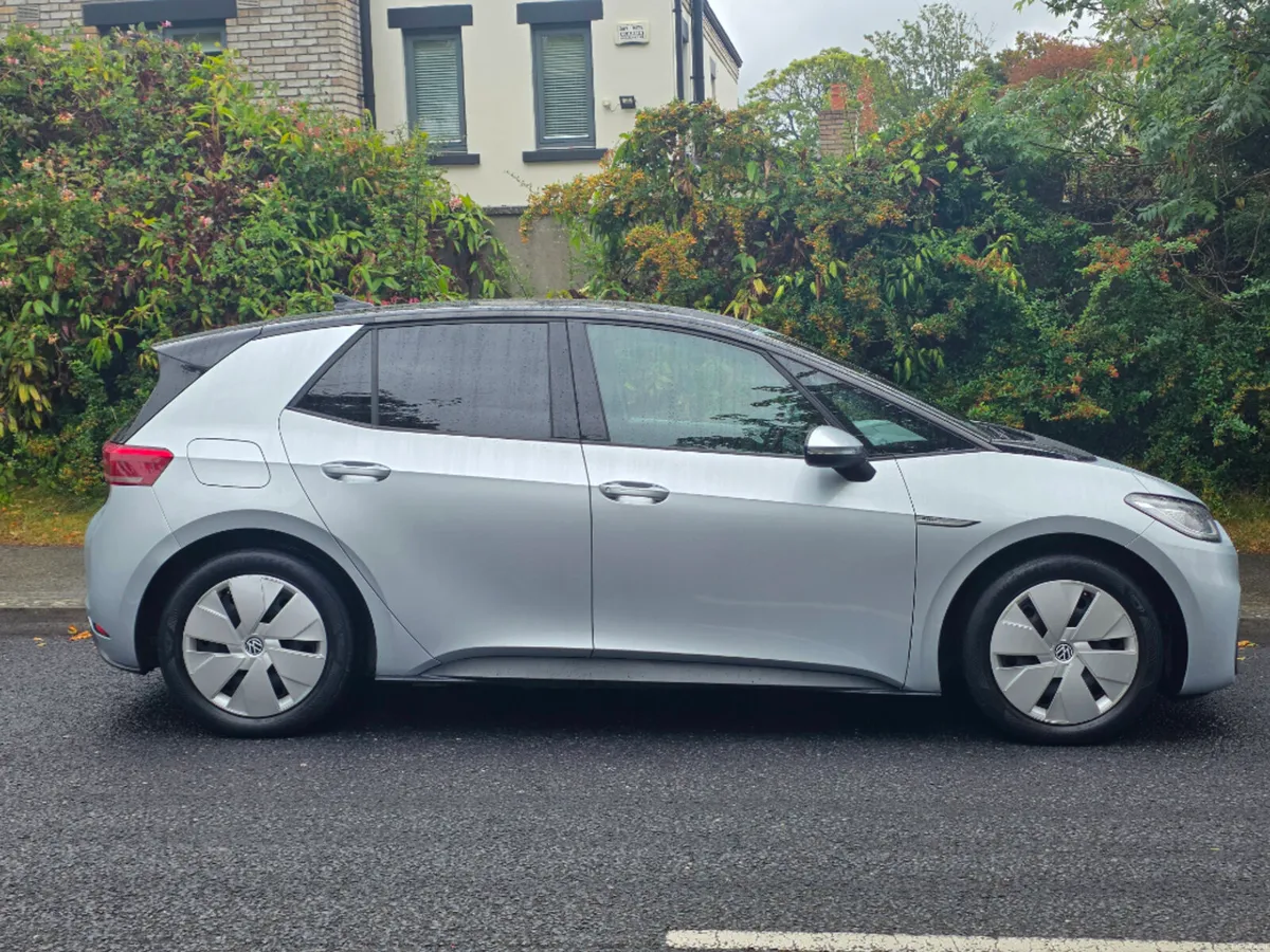 Volkswagen ID.3 PRO 150 KW Business 58KWH 5DR Auto - Image 2