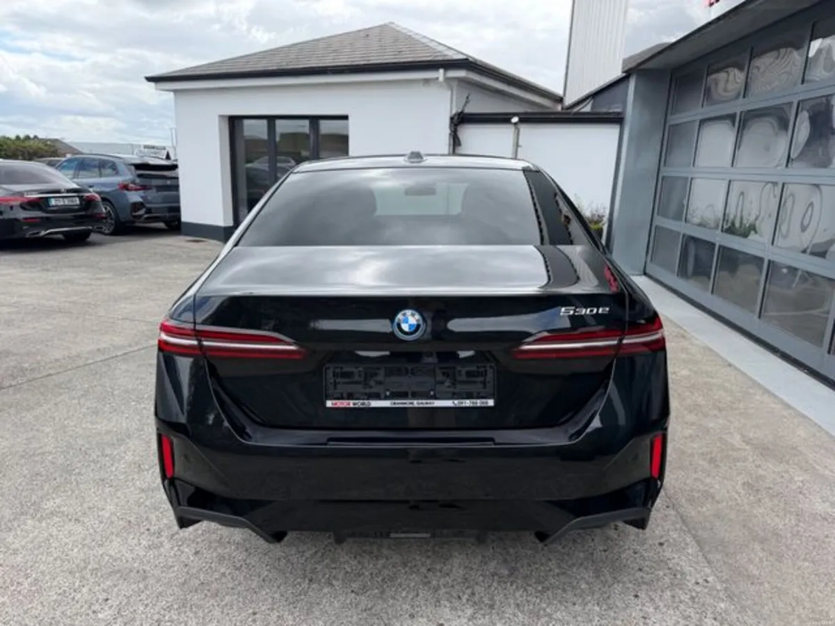 BMW 5-Series M SPORT AUTO PRO COMFORT PLUS - Image 3