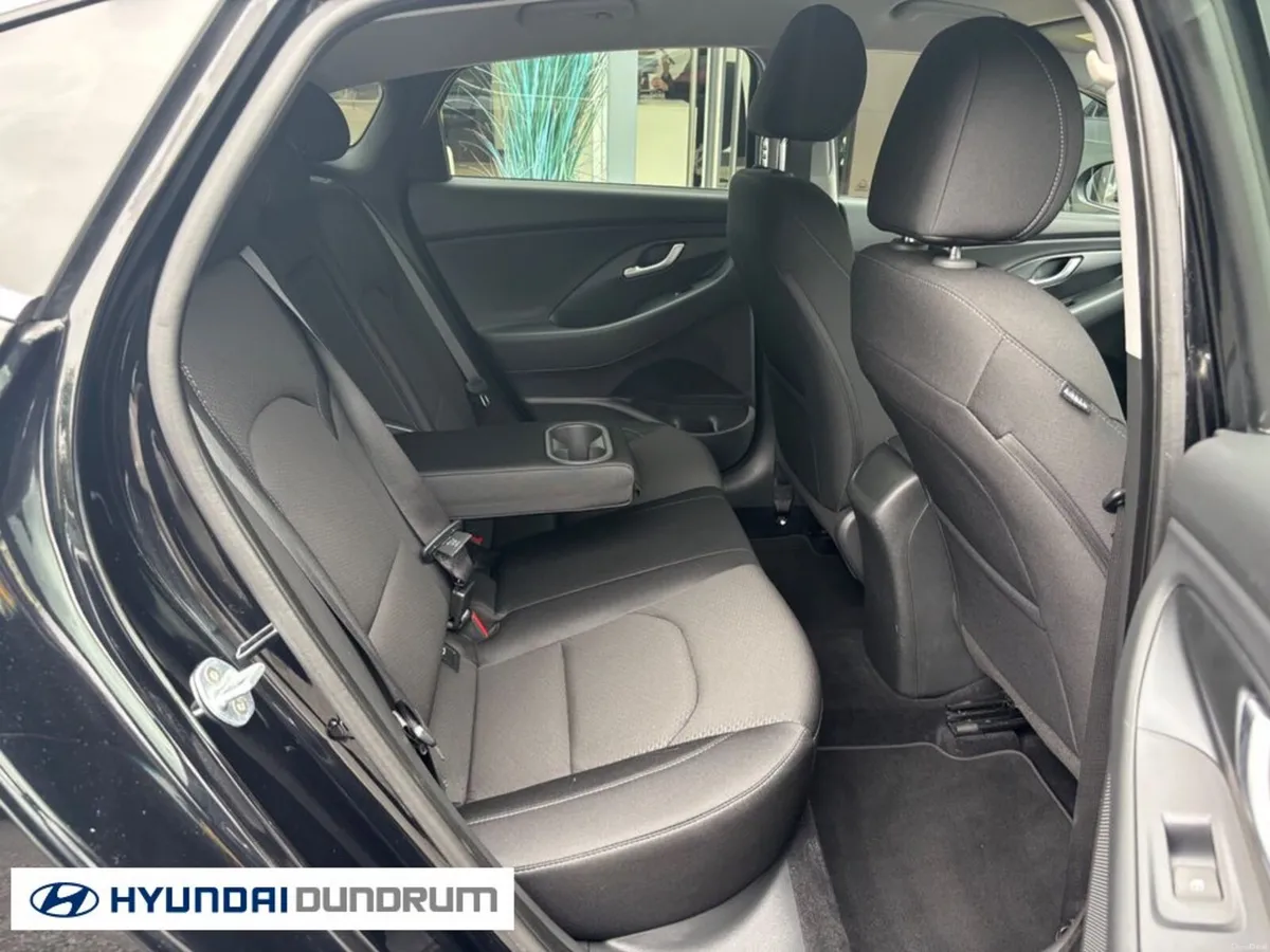 Hyundai i30 i 30 Fastback 5DR - Image 6