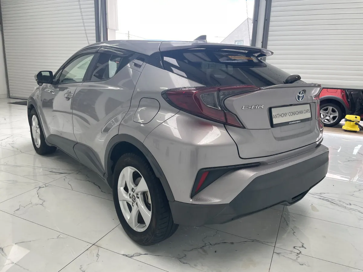 2019 Toyota C-HR auto 1.8 - Image 6