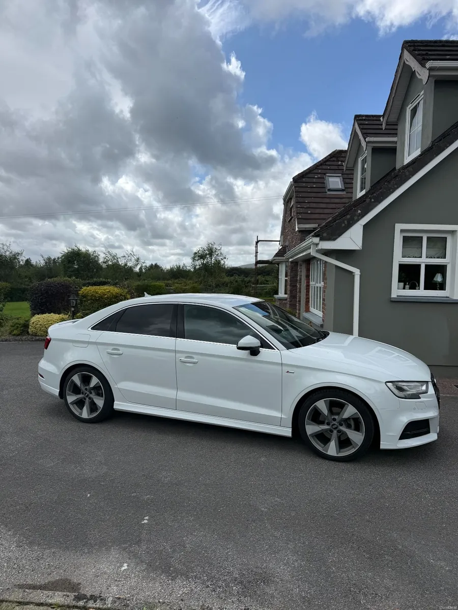 Audi A3 SALOON 1.4TFSI 150BHP S-LINE AUTOMATIC - Image 3