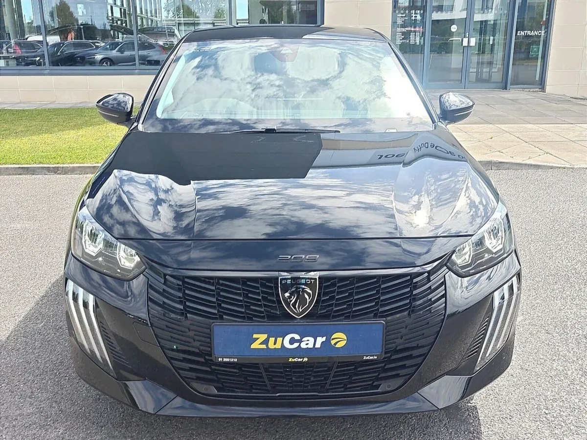 Peugeot 208 1.2 MHEV Puretech 100bhp Allure - Image 2