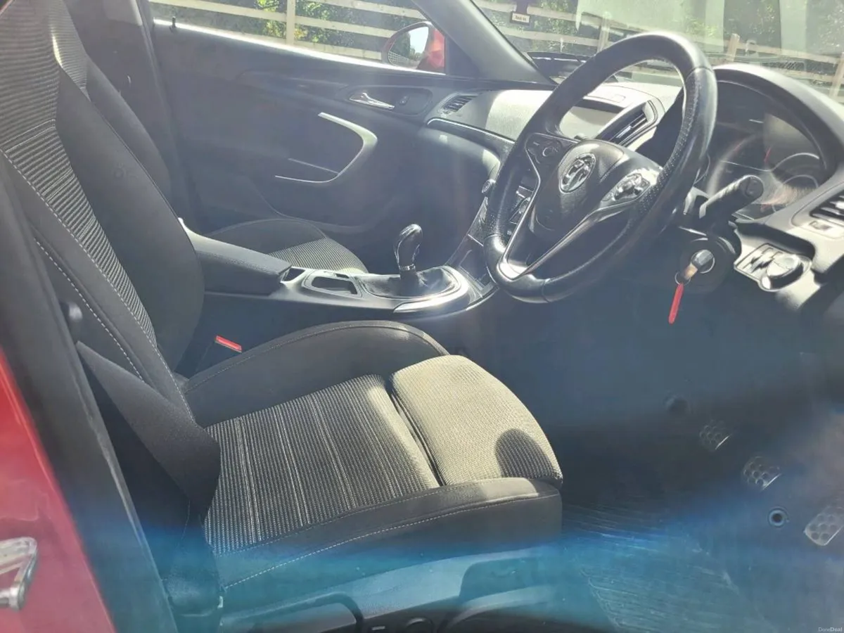 CLEAN 2015 VAUXHALL INSIGNIA SRI NEW NCT. - Image 6