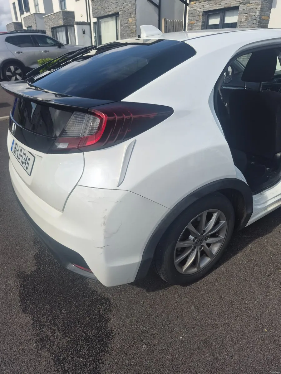 Honda Civic 2016 - Image 4