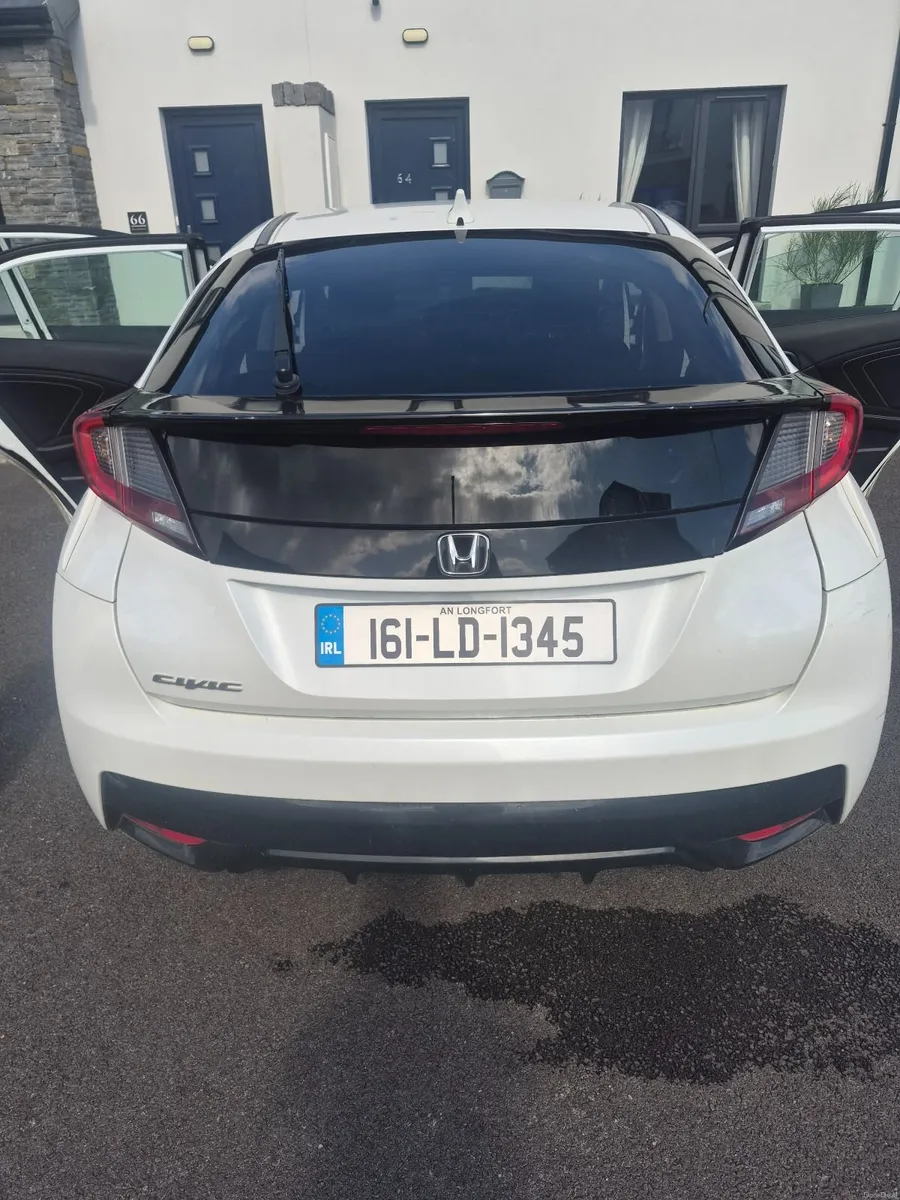 Honda Civic 2016 - Image 6