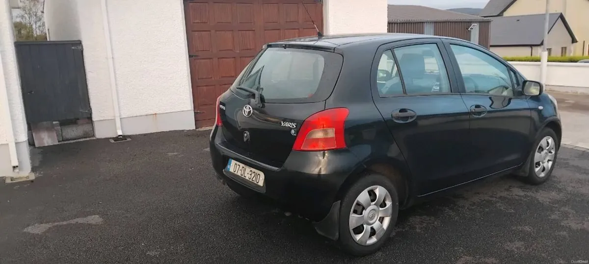 Toyota yaris - Image 2
