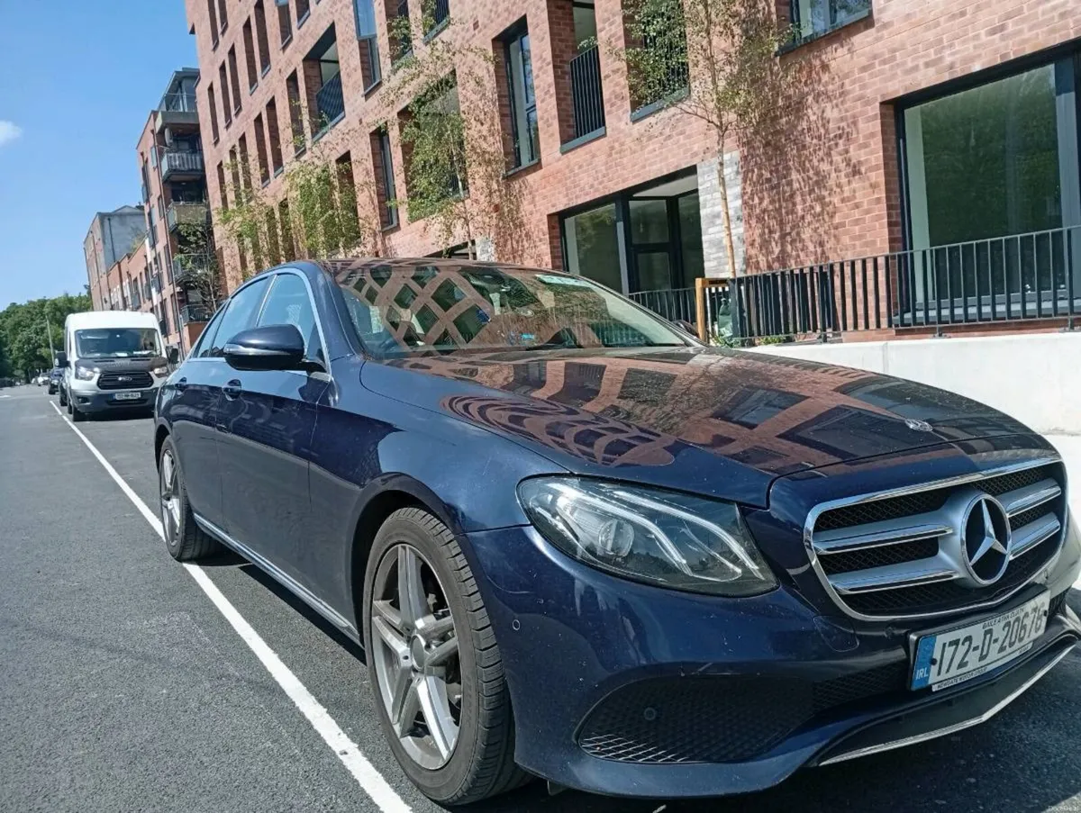 17 new model Mercedes e 220 - Image 2