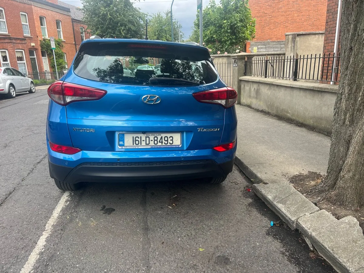 Hyundai Tucson petrol - Image 3