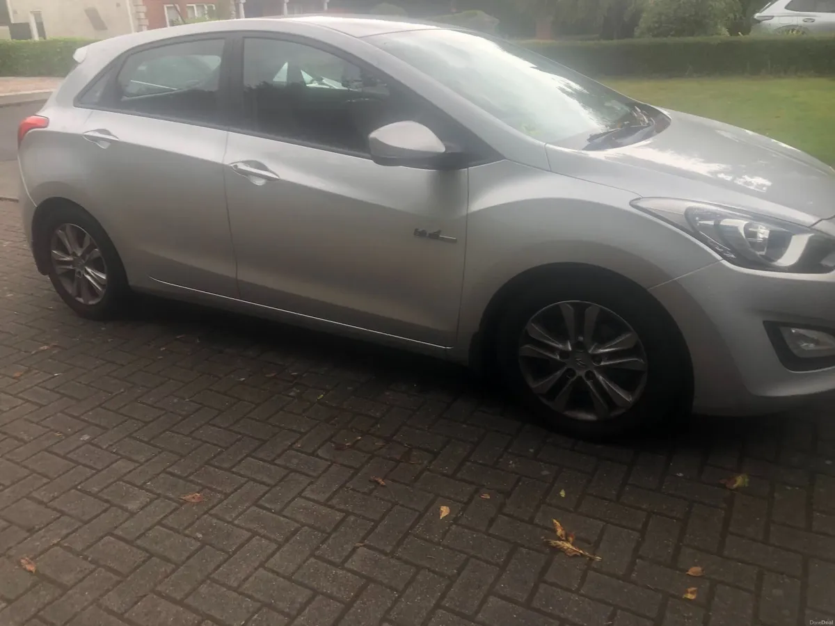 Hyundai i30 2015 - Image 2