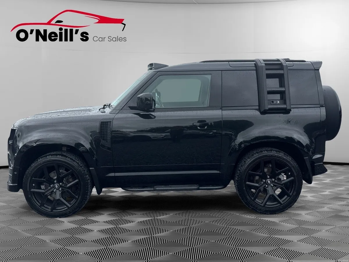 Land Rover Defender 2021 - Image 4