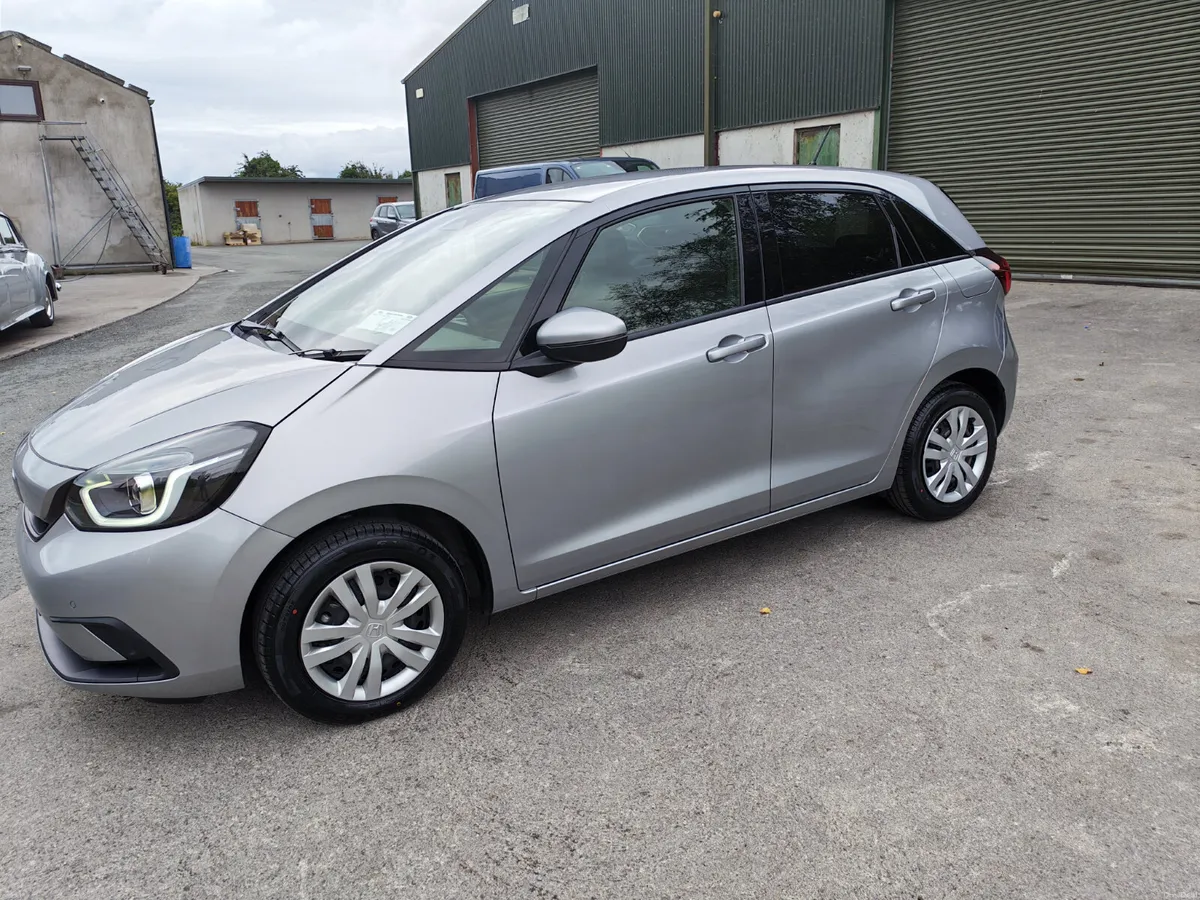 HONDA FIT/221/HYBRID/AUTO/ANDROID RADIO/R.CAMERA - Image 5