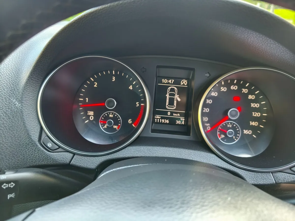 Volkswagen Golf 2010 HIGHLINE - Image 2