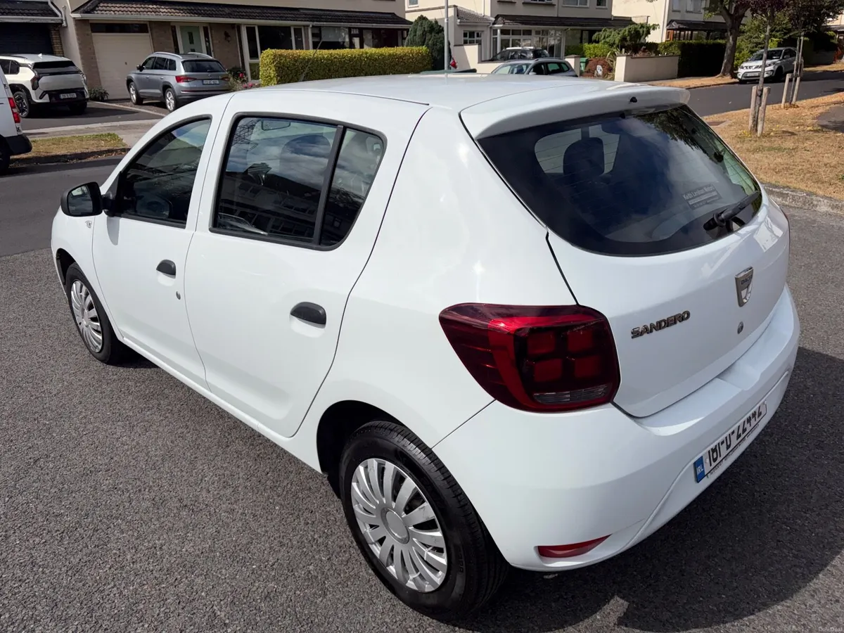 181 Dacia Sandero Nct 02/28 - Image 3