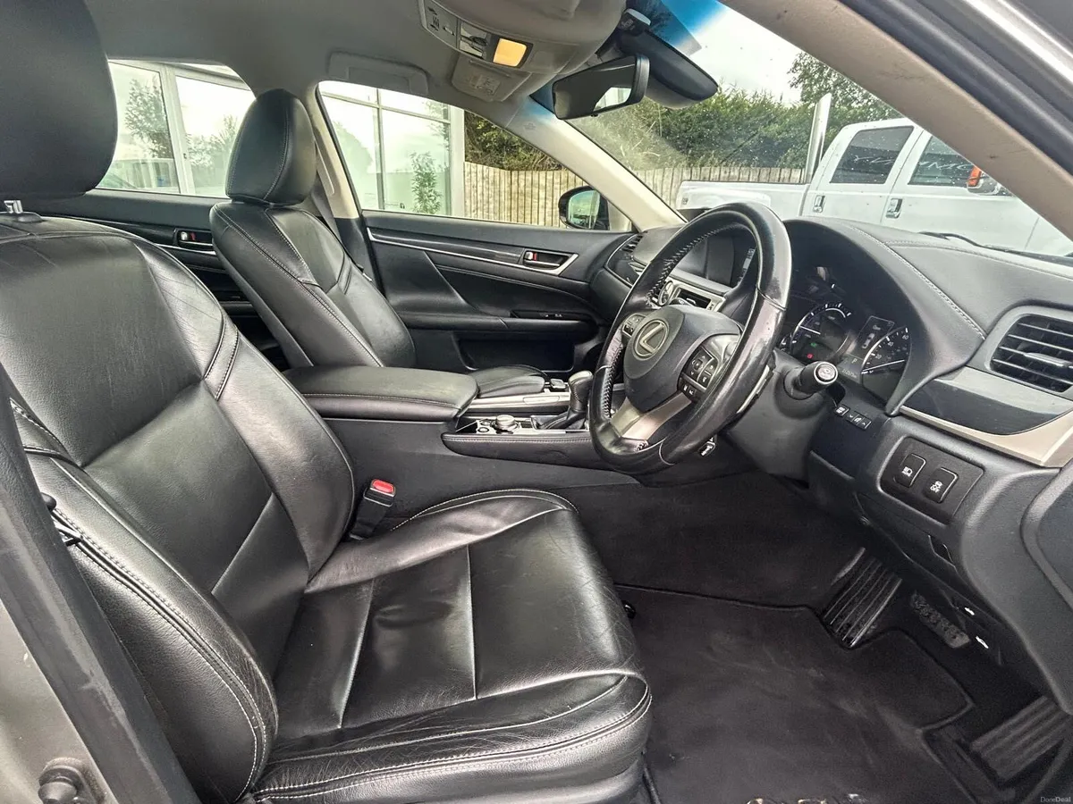 Lexus GS 300h Executive Salloon-NCT till May 2028 - Image 4