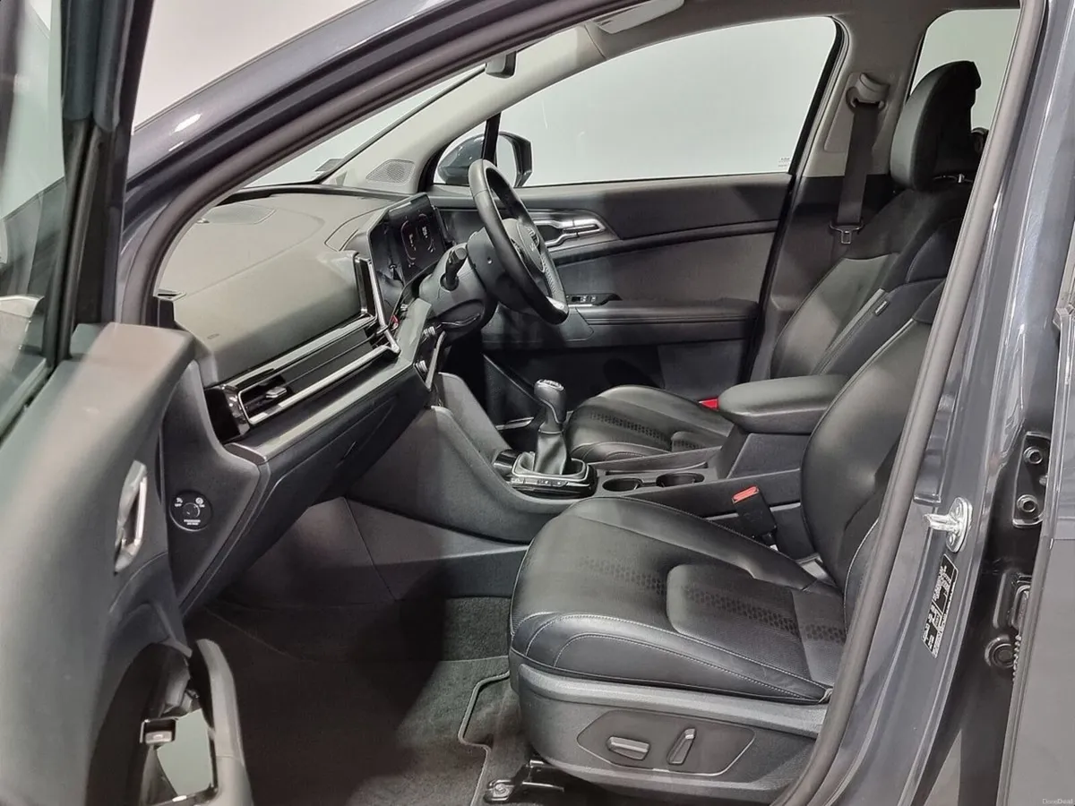 Kia Sportage ** BEST VALUE ** HUGE SPEC ** K3 ** S - Image 4
