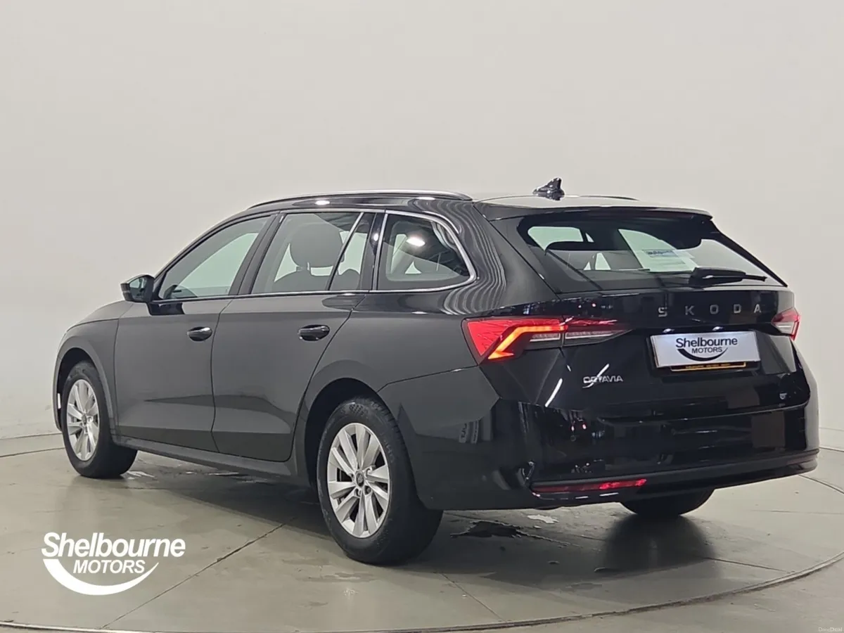 Skoda OCTAVIA SE TECHNOLOGY TDI DSG - Image 2