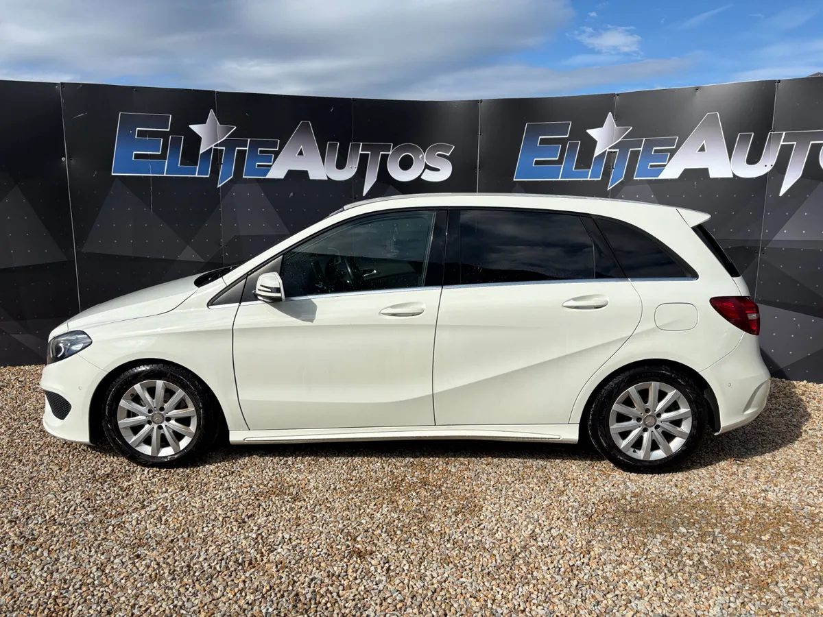 Mercedes-Benz B-Class B180 AMG Line automatic 1.6 - Image 2