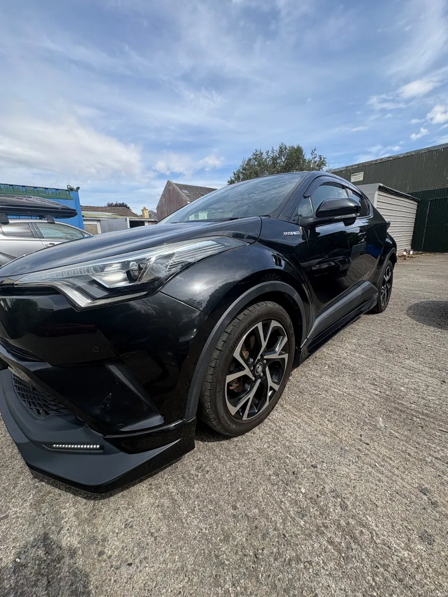 Toyota C-HR 2017- 1.8l hybrid - Image 6
