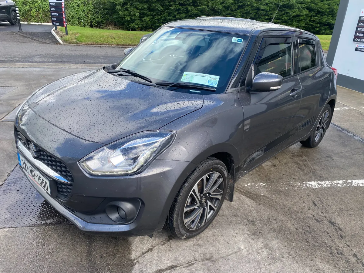 Suzuki Swift 1.2 Hybrid SZ5 MT - Image 4
