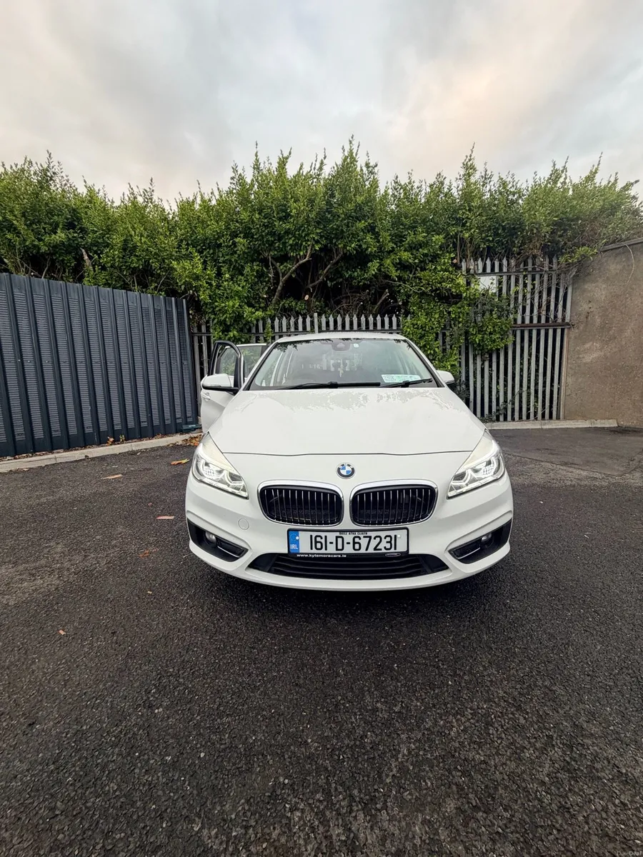 BMW 218i 2016 AUTOMATIC - Image 1