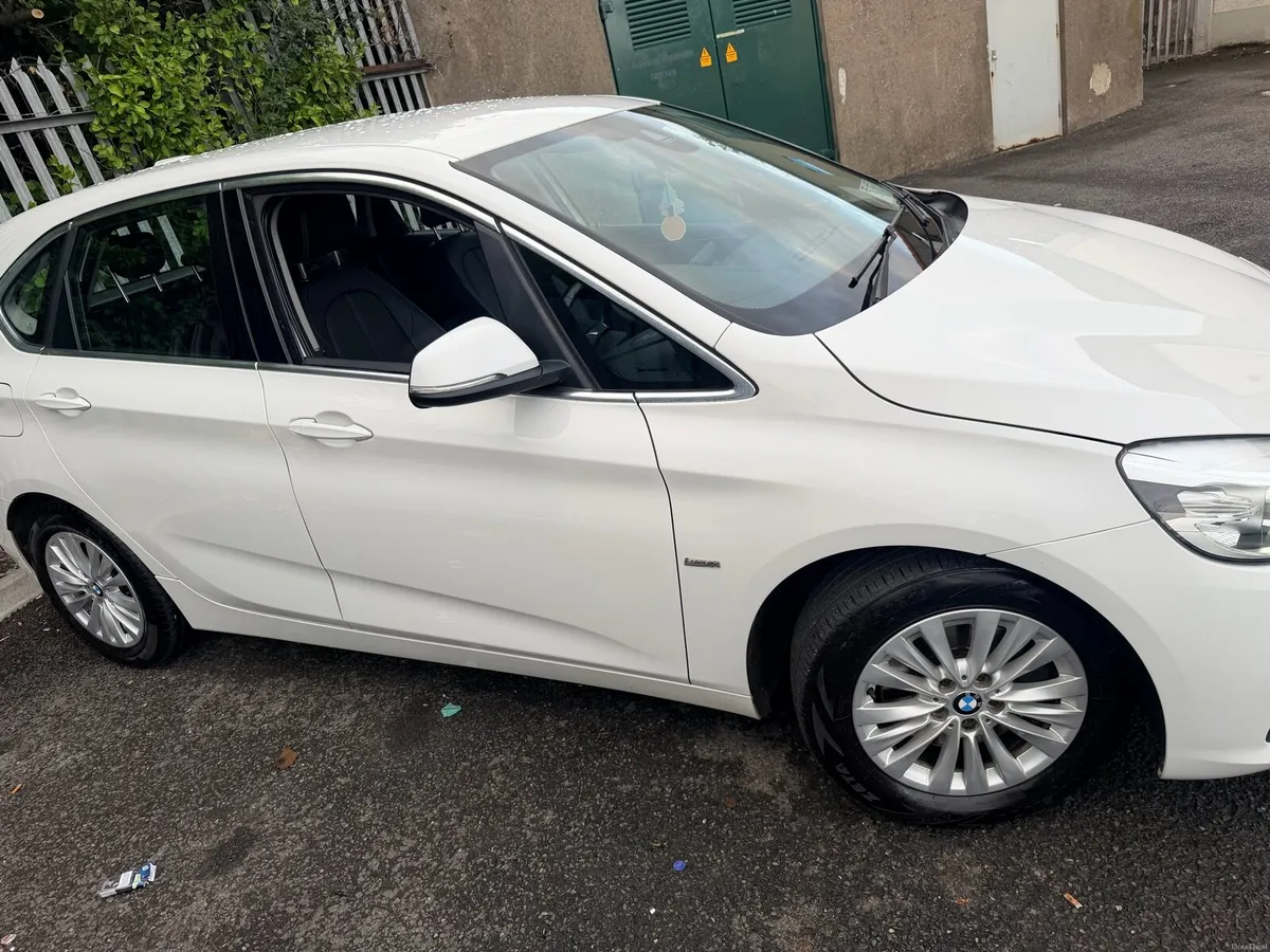 BMW 218i 2016 AUTOMATIC - Image 4