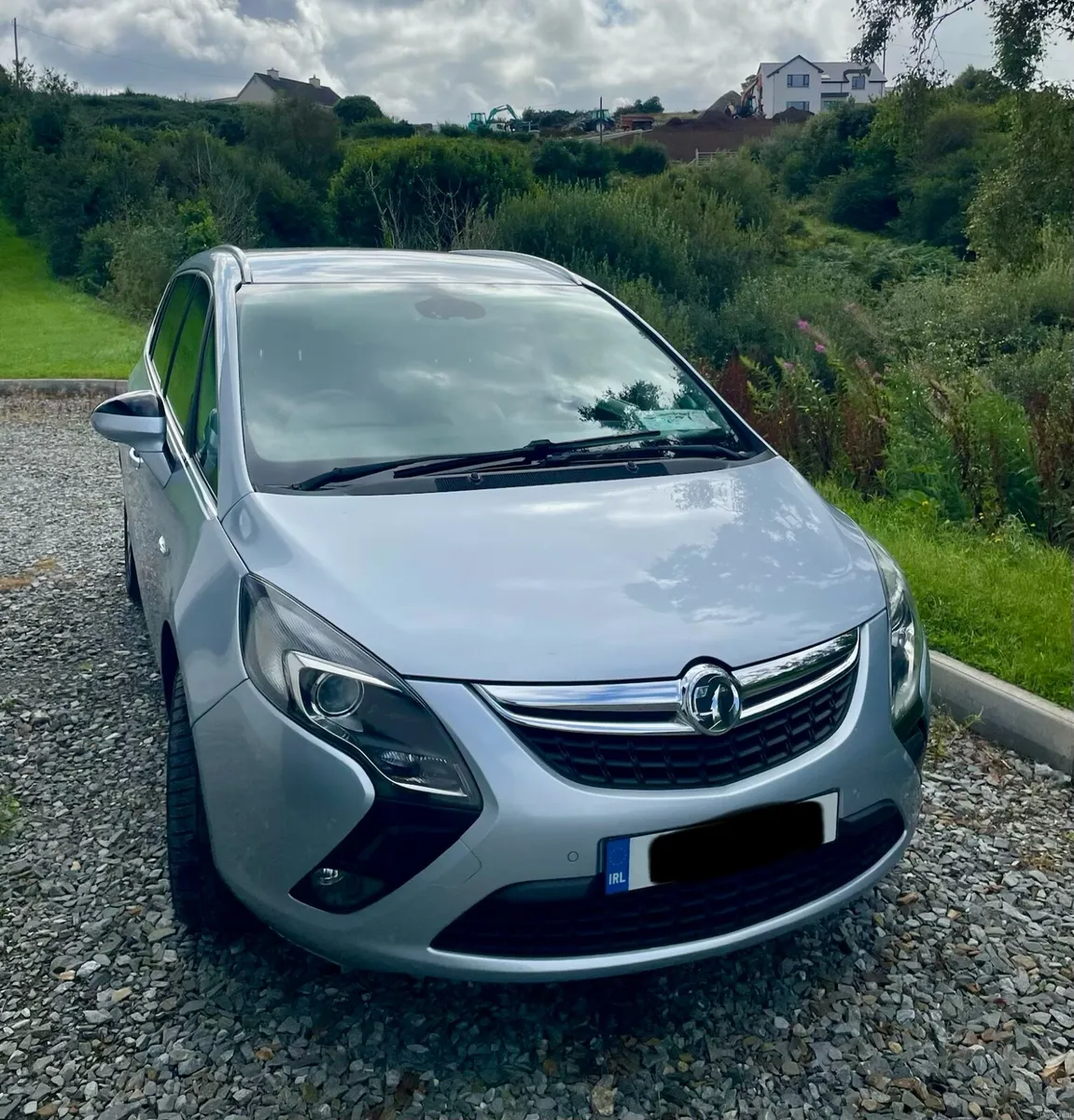 2015 Vauxhall Zafira Tourer SE - 7 Seaters - Image 1