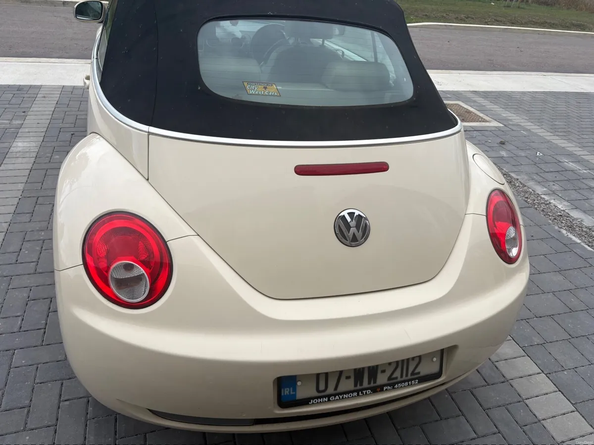 Volkswagen Beetle Convertible 2007 Automatic - Image 5