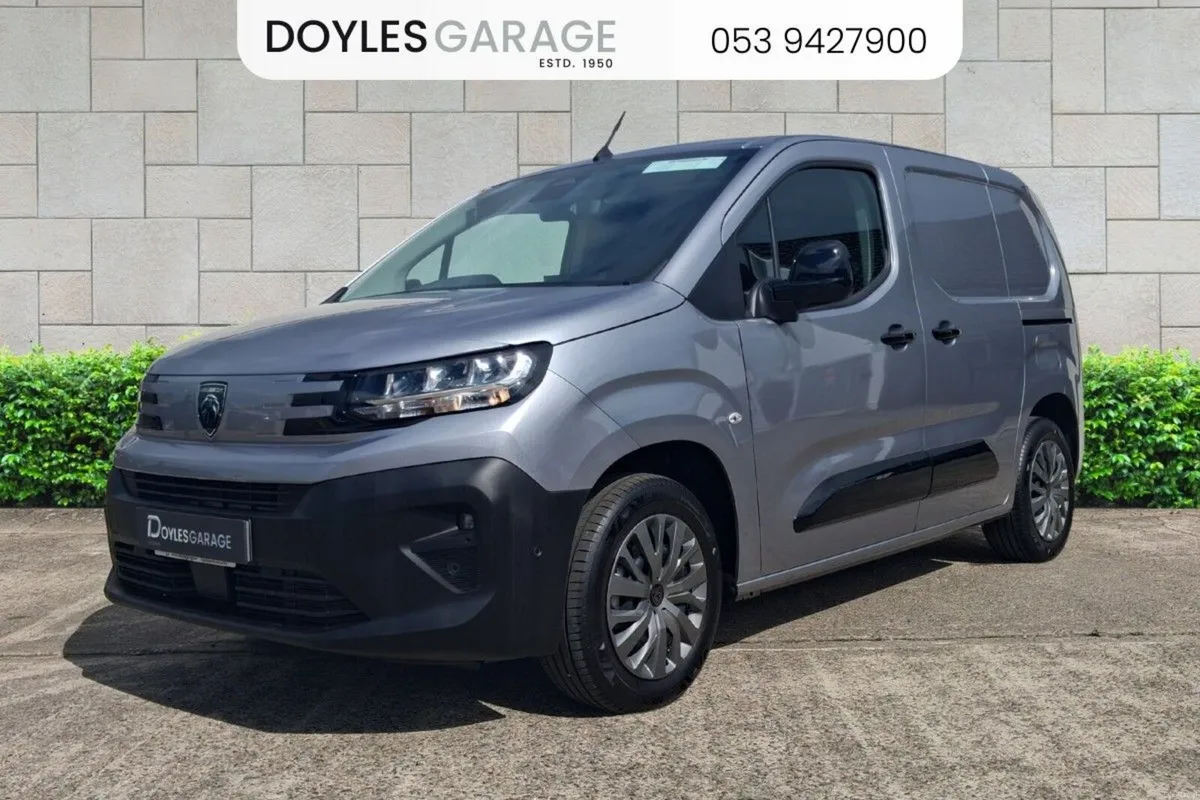 Peugeot Partner Professional Premium 1.5 Blue HDi - Image 1