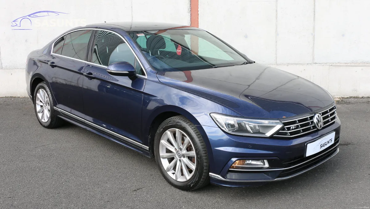 VOLKSWAGEN PASSAT R-LINE BLUEMOTION - Image 4