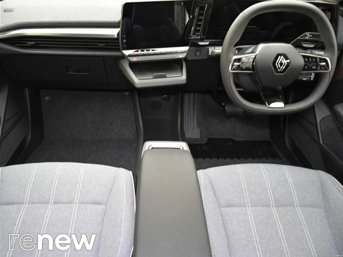 Renault Megane E-Tech Equilibre EV40 - Image 2