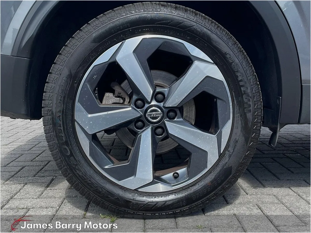 Nissan Qashqai 1.3 PET MILD HYBRID SV PREMIUM - Image 6