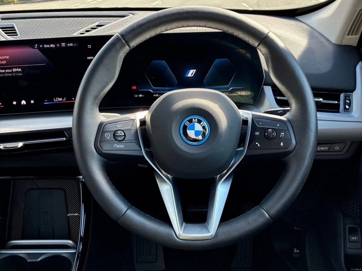 BMW iX1 eDrive20 Sport - Image 5
