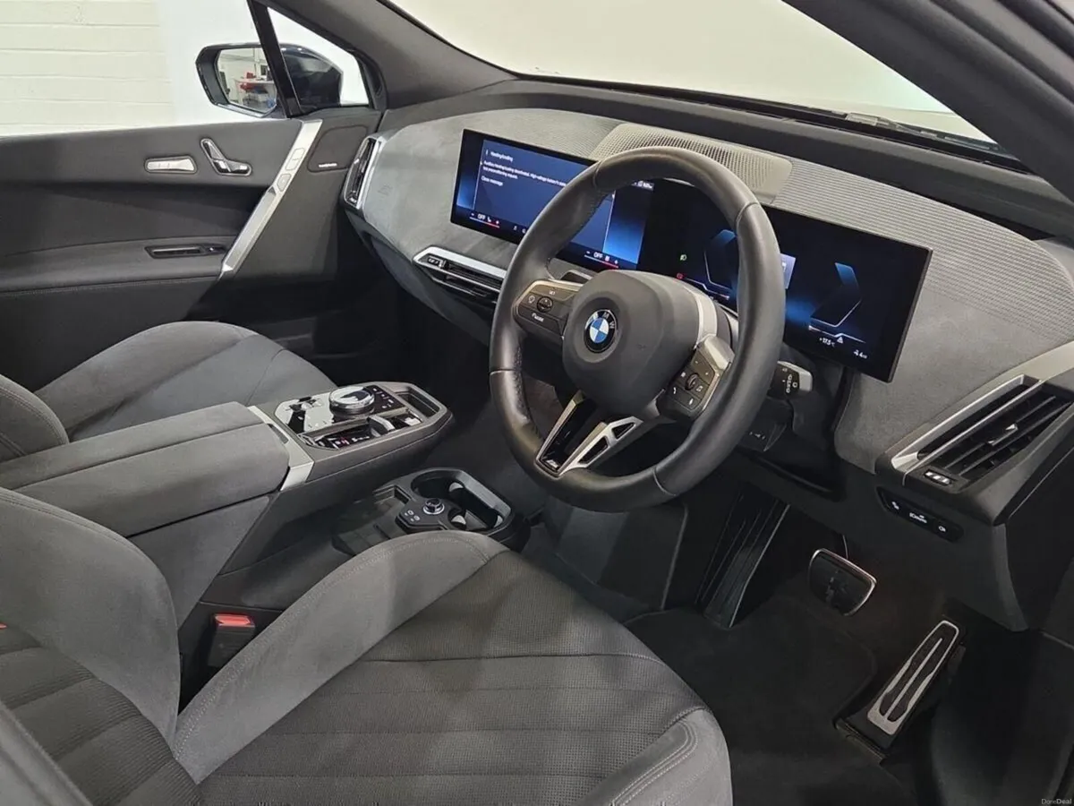 BMW iX xDrive45 M Sport - Image 6