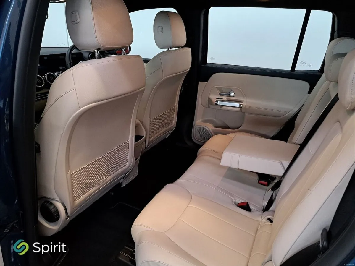 Mercedes-Benz GLB 180 AMG Line*7Seats*Beige L/S*Ca - Image 5