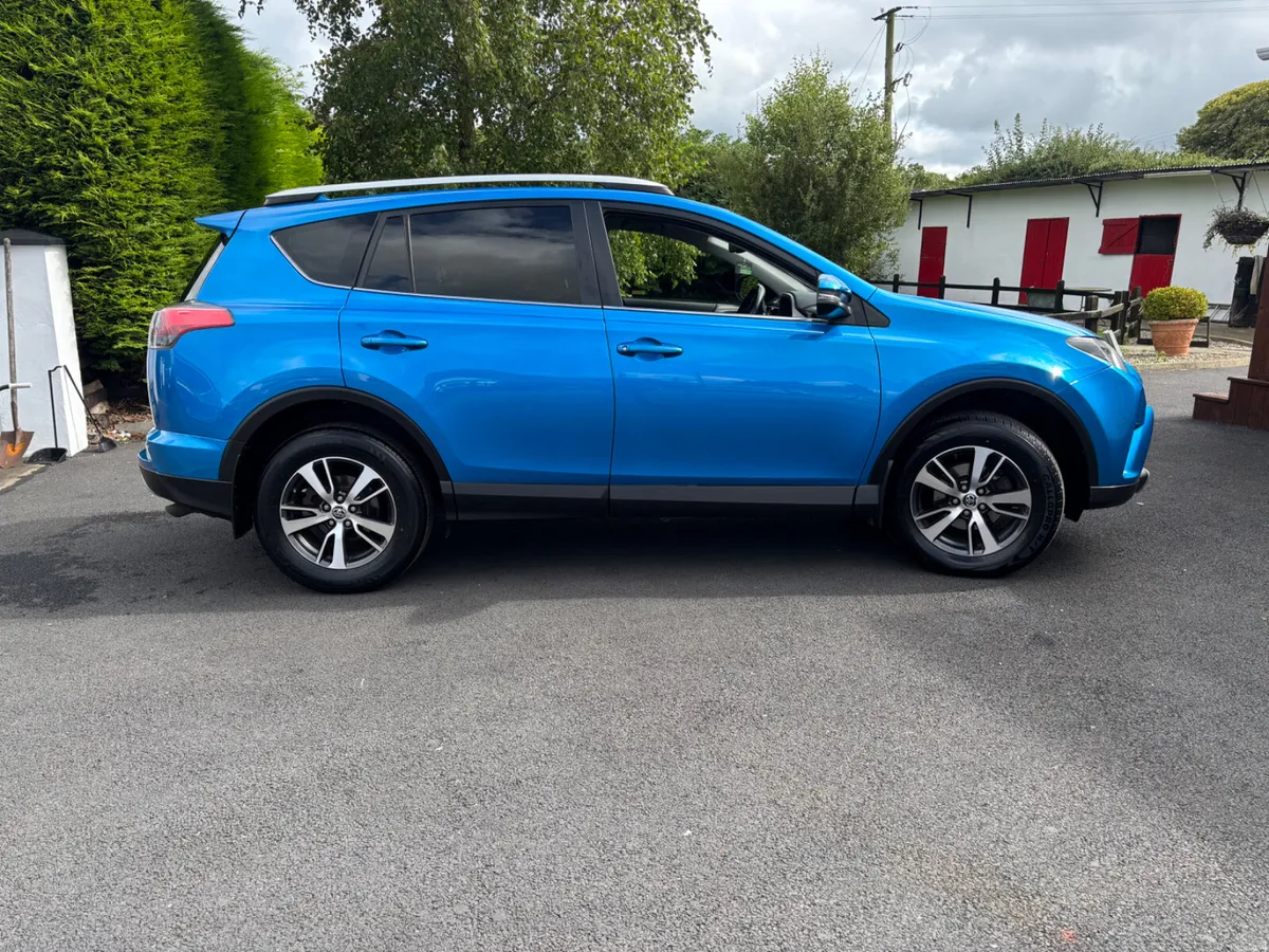 Toyota RAV4 2016 - Image 5