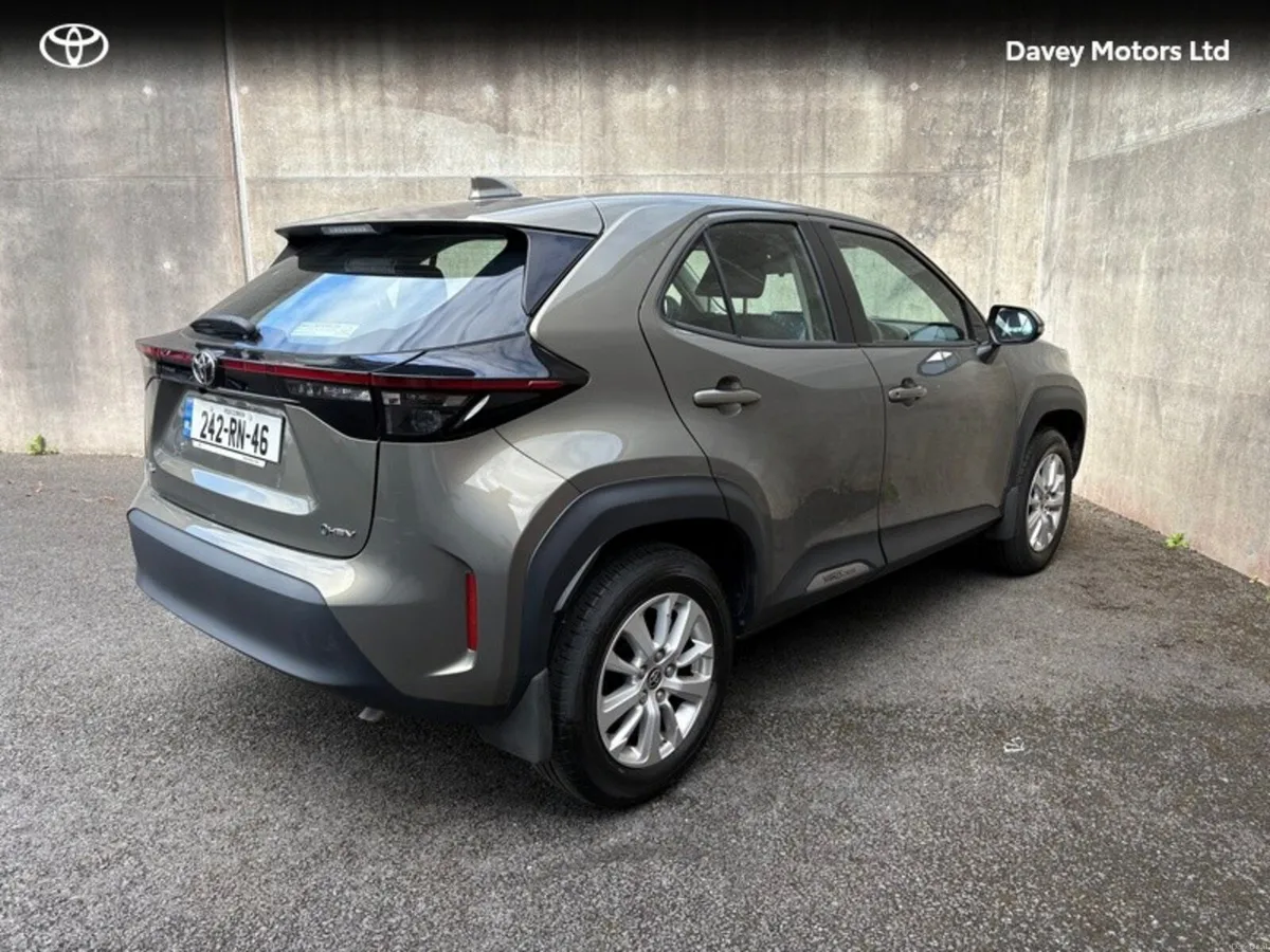 Toyota Yaris Cross Luna - Image 3