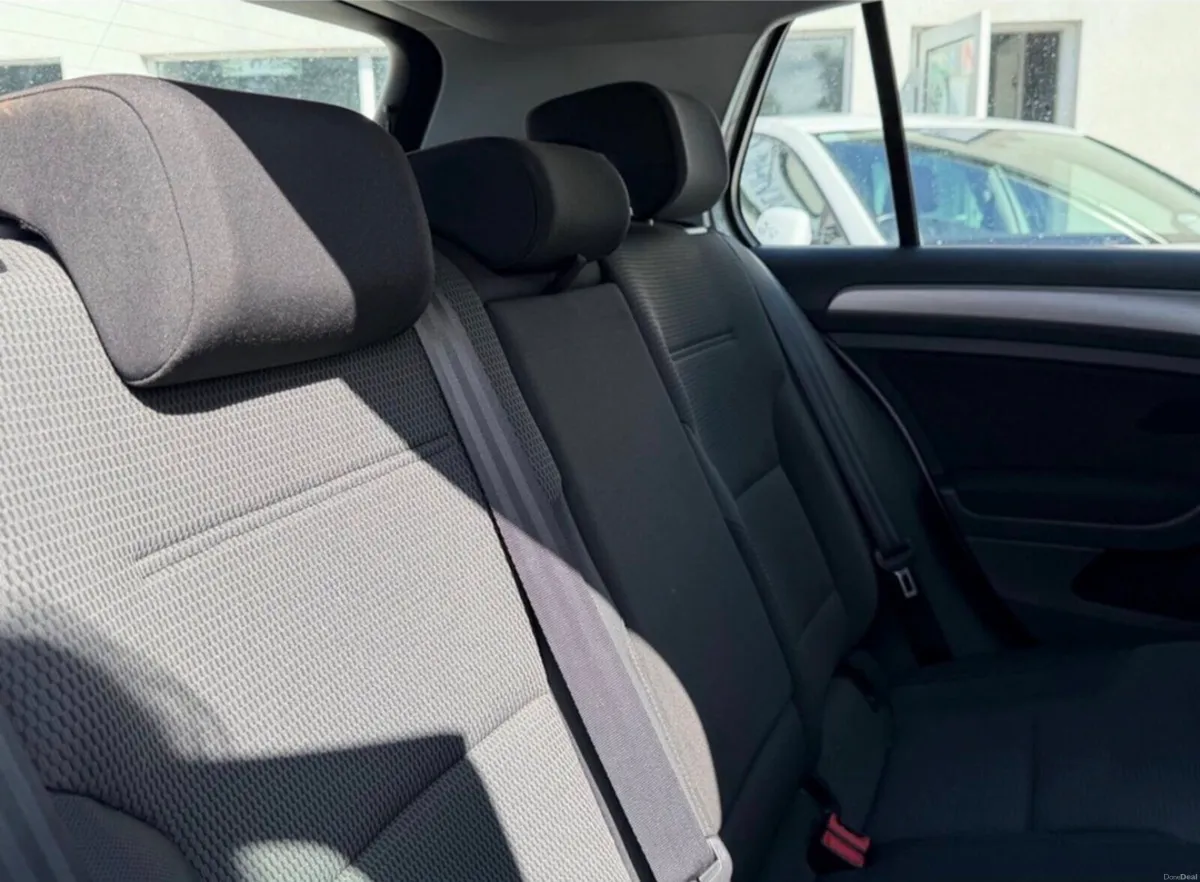 2017 VOLKSWAGEN GOLF 1.6 TDI - Image 6