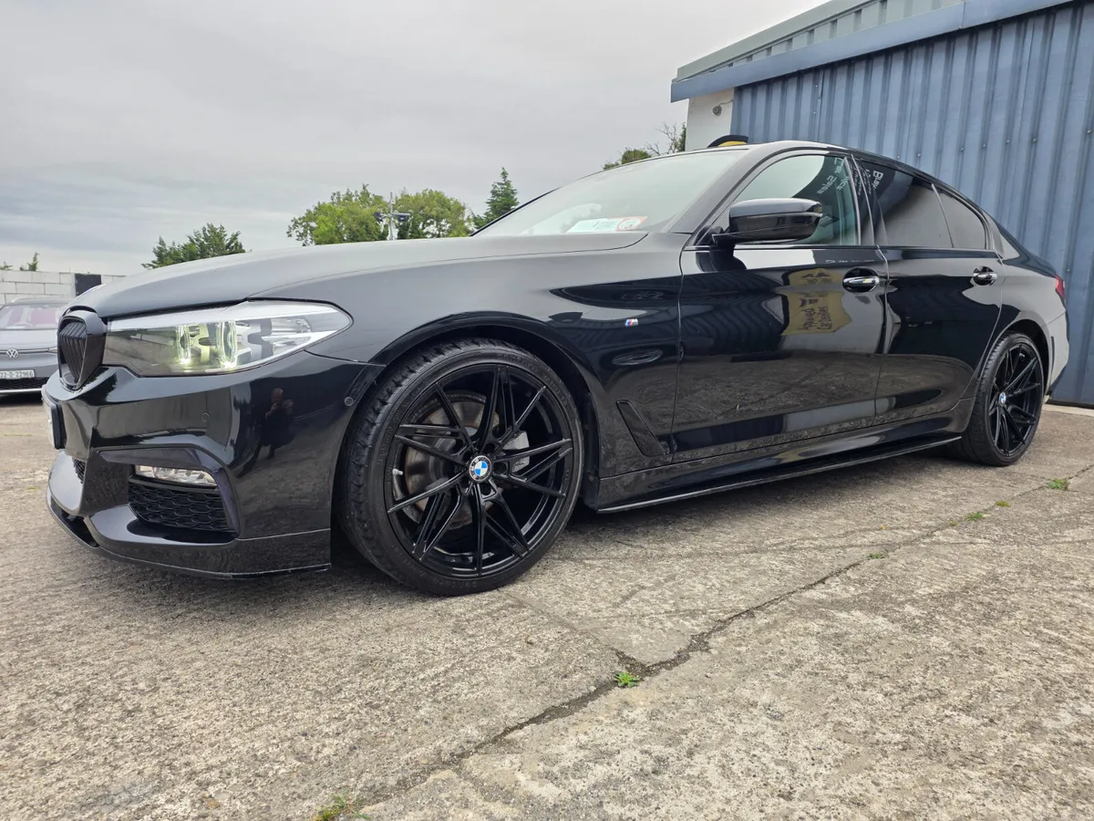 2018 BMW 520D * M-SPORT * PERFORMANCE KIT - Image 3