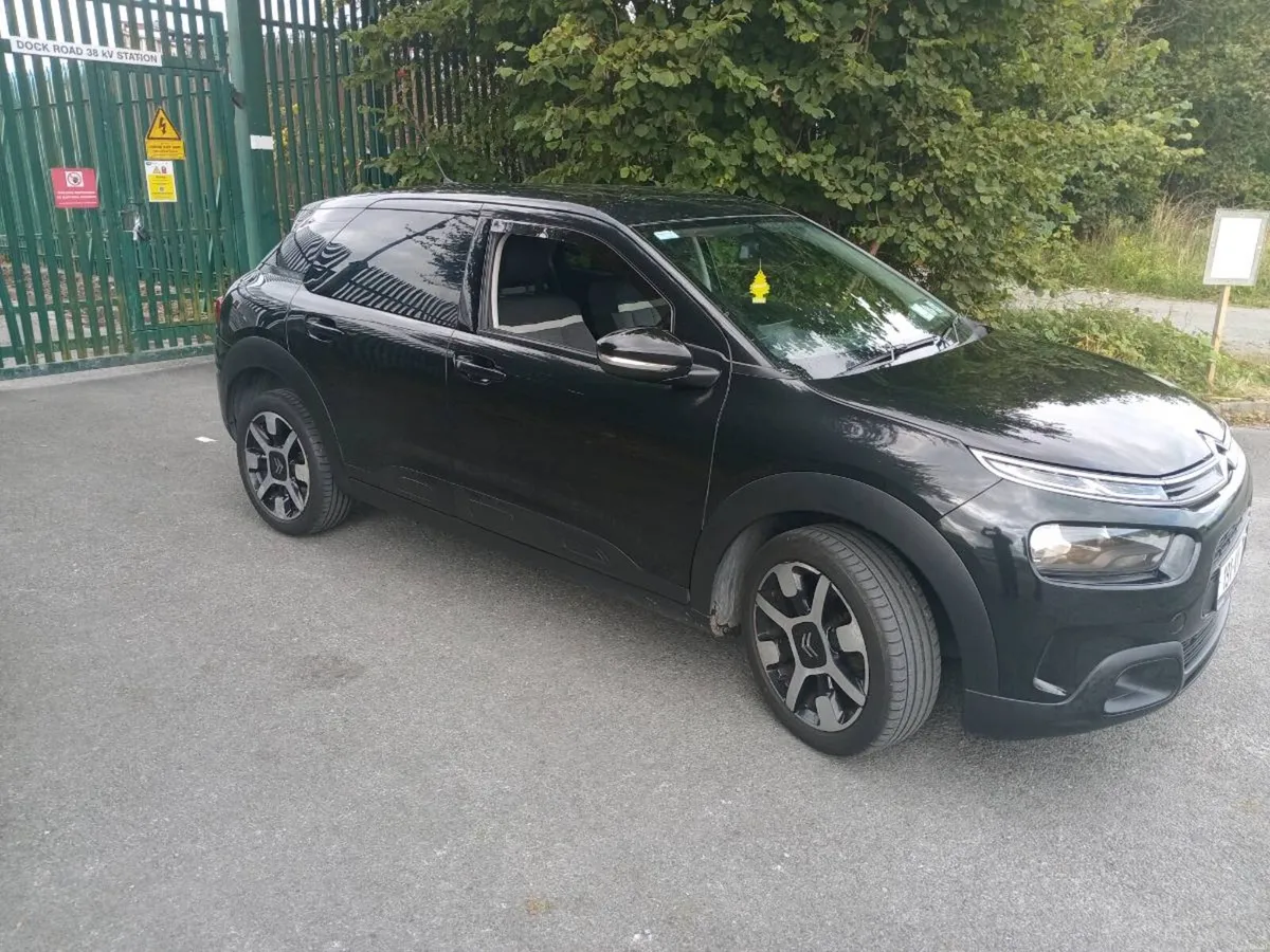 19 Citroën C4 Cactus 1.2 Pet  3 months warranty - Image 3