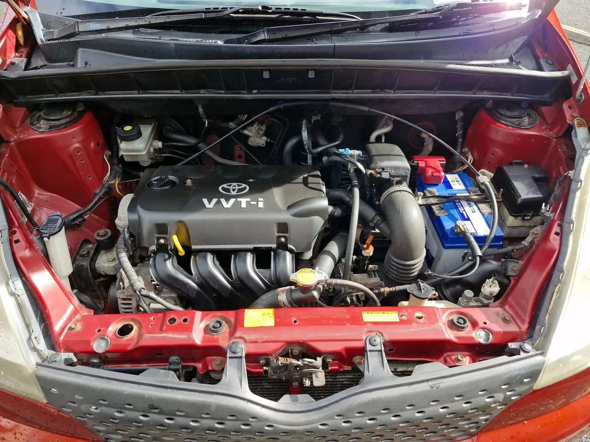 2000 Toyota Yaris Verso - Image 6
