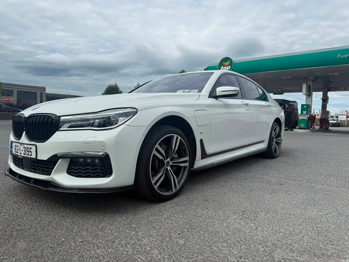BMW 7 SERIES 162 740E M-SPORT 2.0 LT AUTO - Image 2
